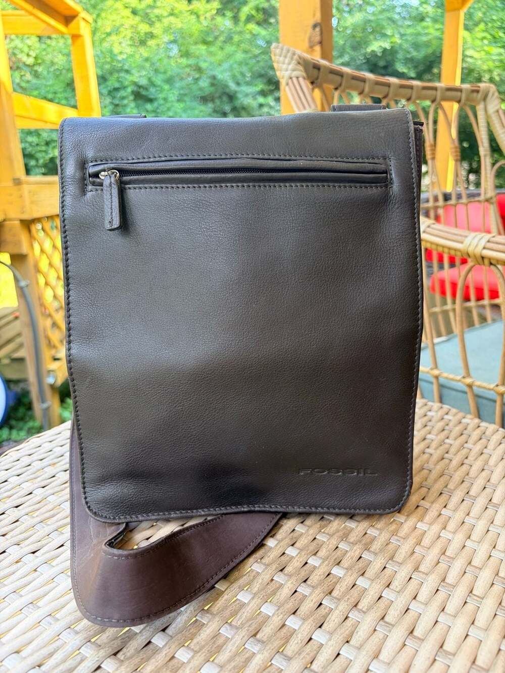 Fossil Vintage Brown Leather and Fabric Multi-Pocket Organizer Crossbody Messeng